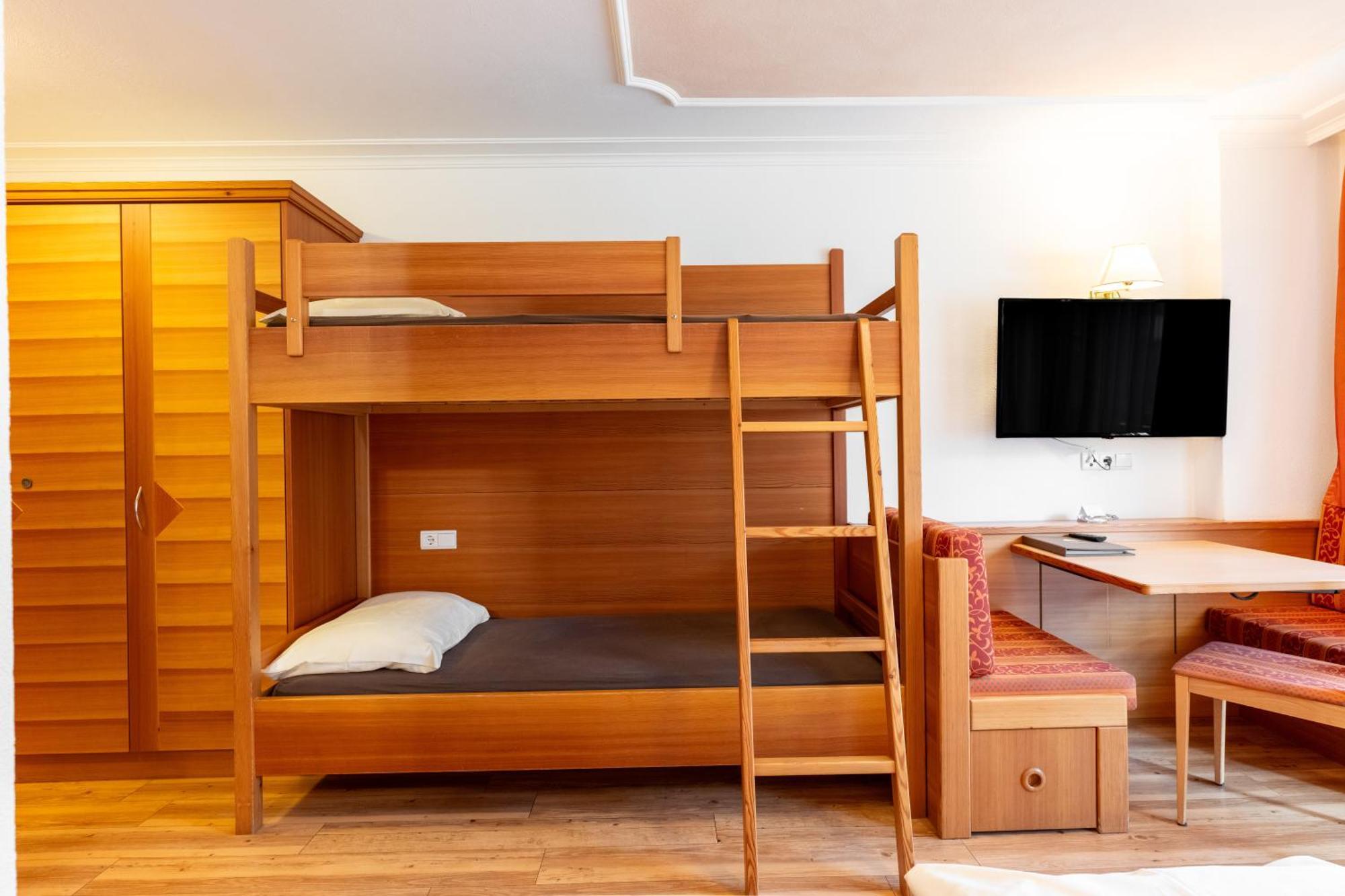 Hotel Tannenhof 브루니코 외부 사진