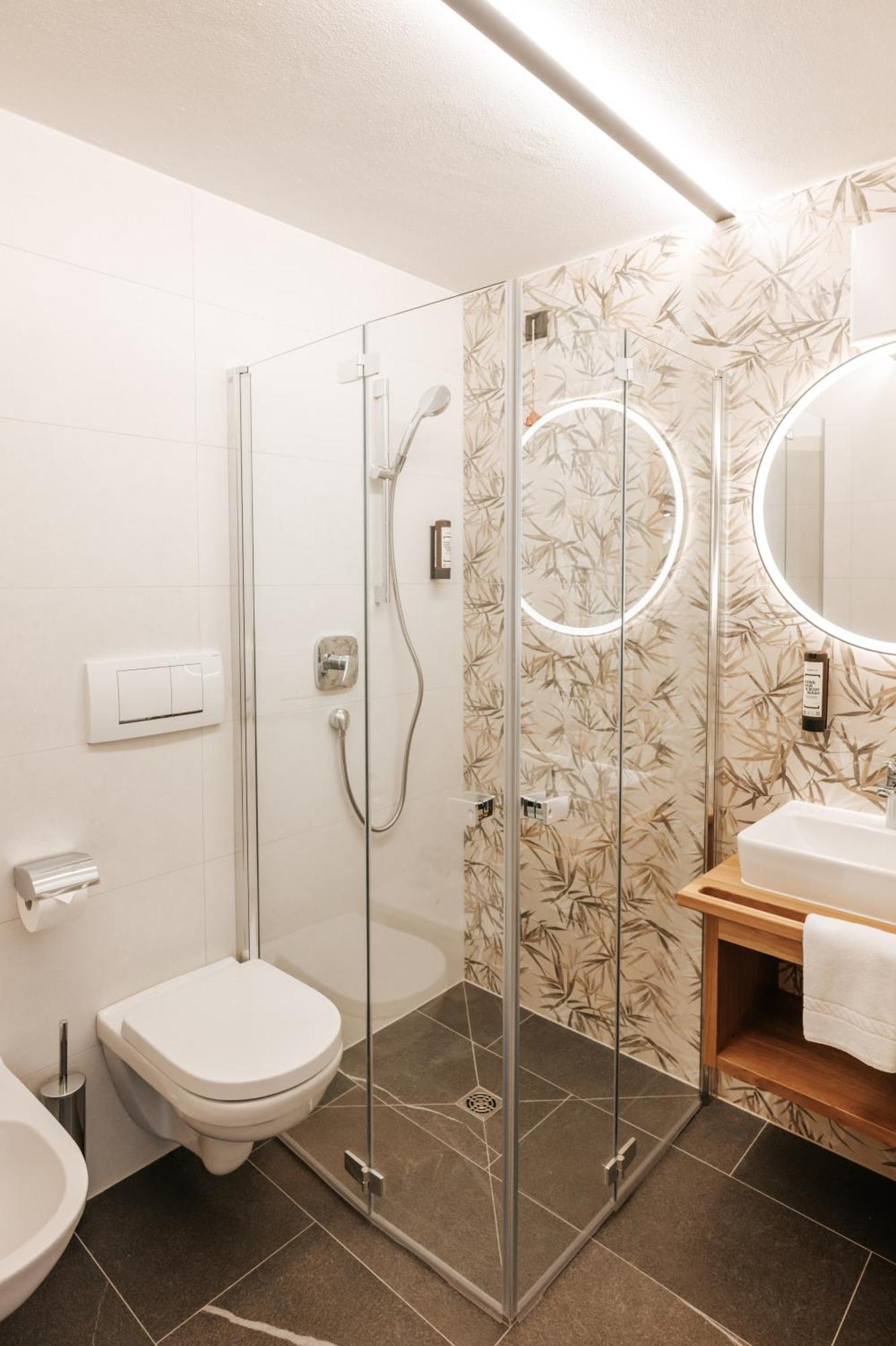 Hotel Tannenhof 브루니코 외부 사진